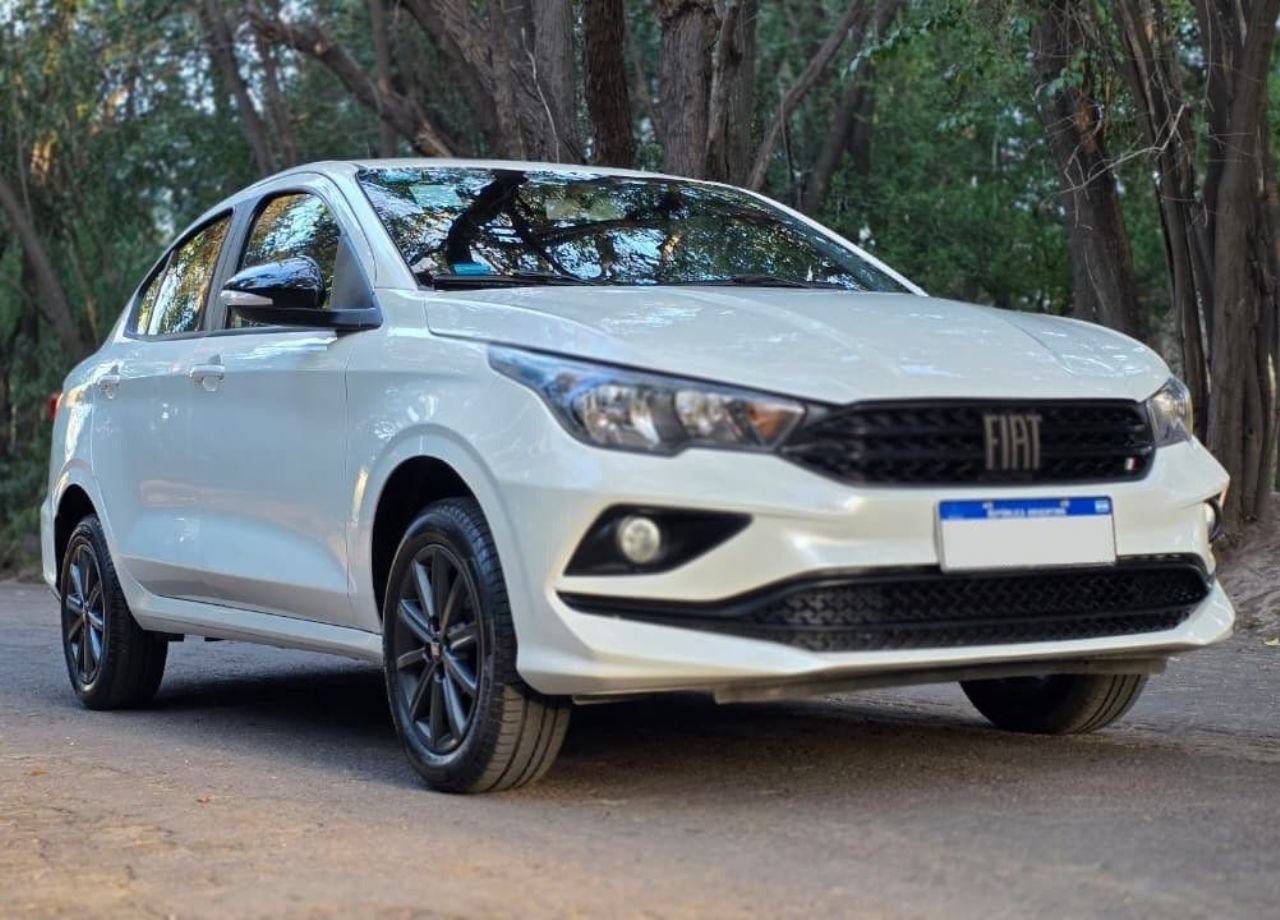Fiat Cronos Usado Financiado en Mendoza, deRuedas