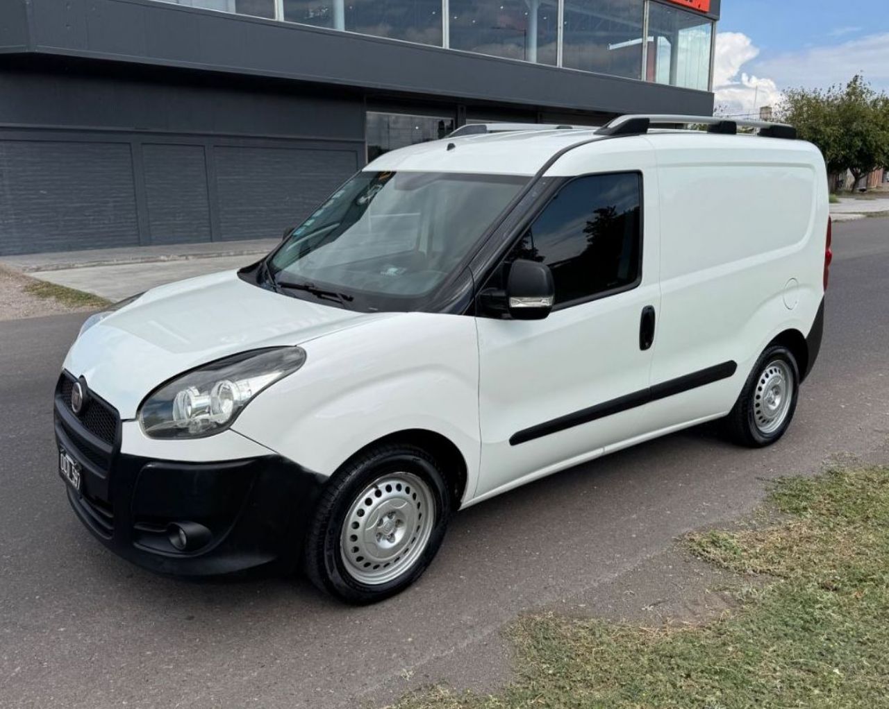 Fiat Doblo Usada Financiado en San Juan, deRuedas