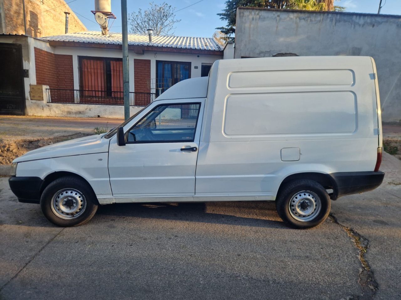 Fiat Fiorino Usada en Mendoza, deRuedas