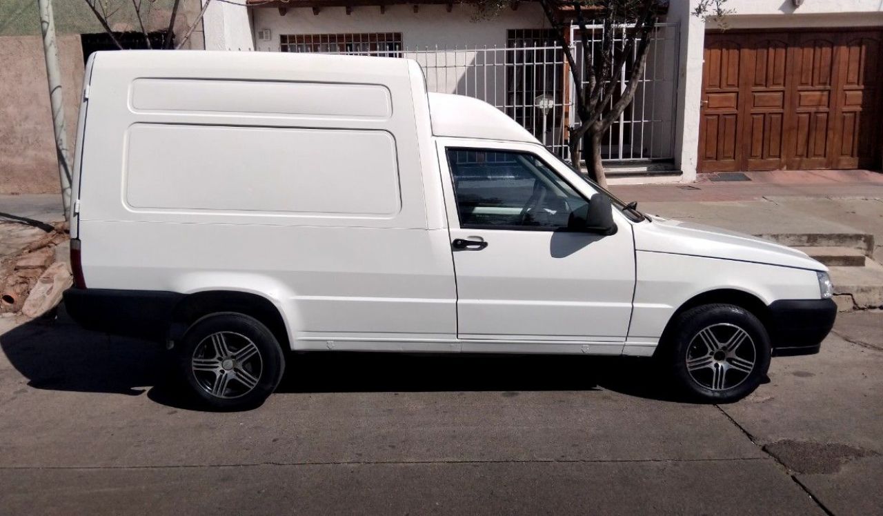 Fiat Fiorino Usada en Mendoza, deRuedas