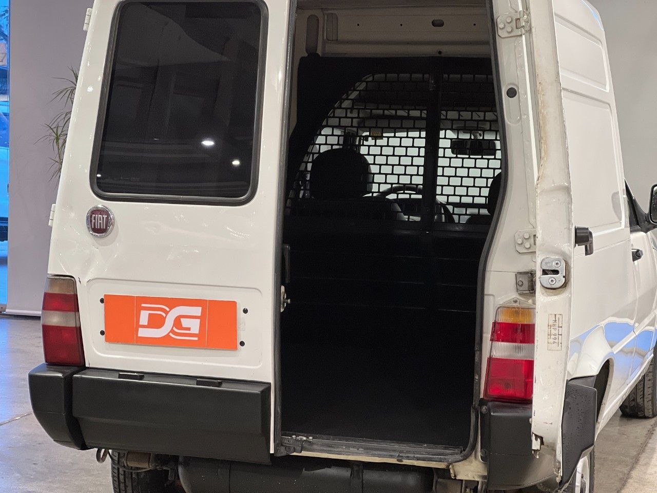 Fiat Fiorino Usada Financiado en Córdoba, deRuedas