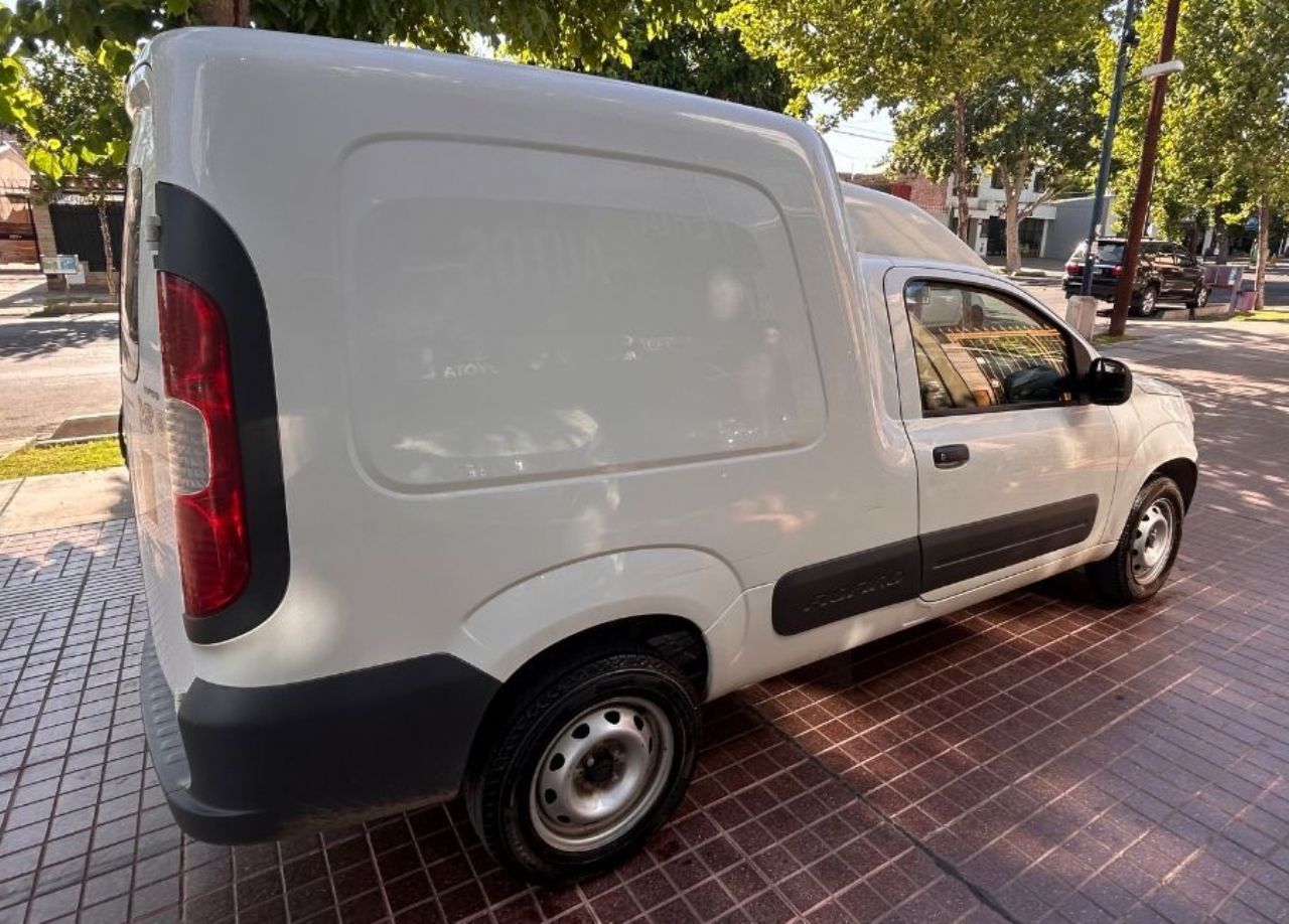 Fiat Fiorino Usada Financiado en Mendoza, deRuedas