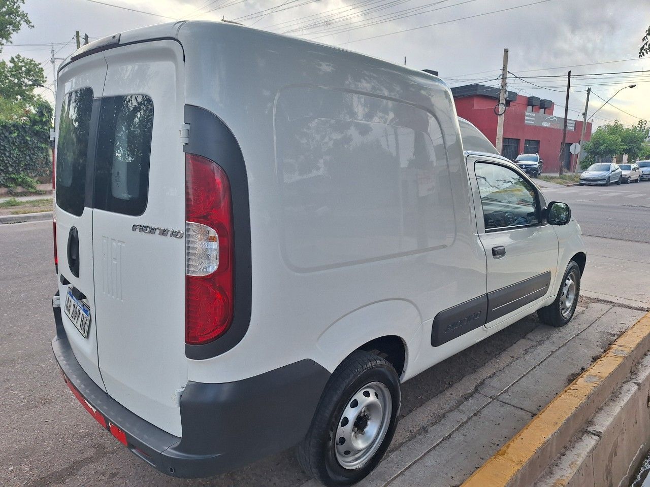Fiat Fiorino Usada Financiado en Mendoza, deRuedas