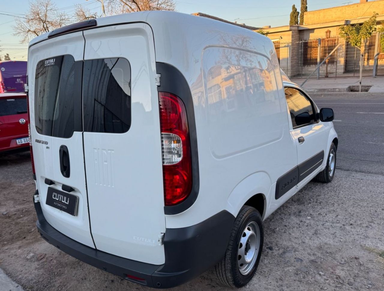 Fiat Fiorino Usada Financiado en Mendoza, deRuedas