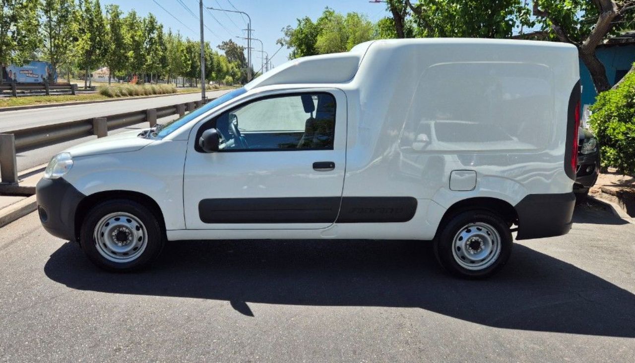 Fiat Fiorino Usada Financiado en Mendoza, deRuedas