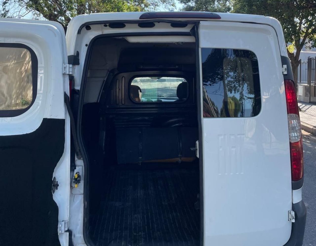 Fiat Fiorino Usada Financiado en Córdoba, deRuedas