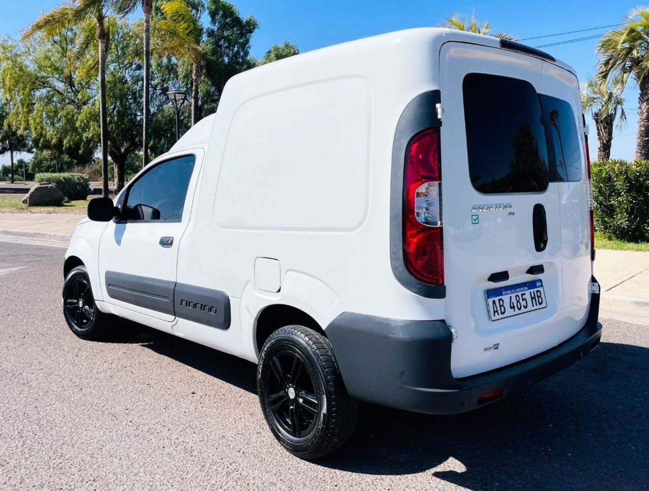 Fiat Fiorino Usada Financiado en Mendoza, deRuedas