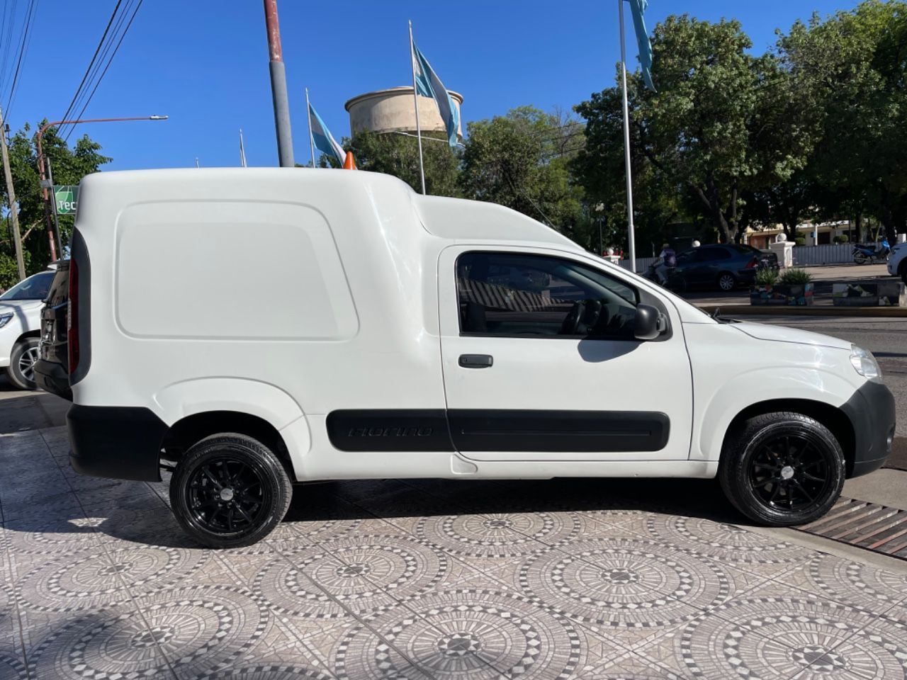 Fiat Fiorino Usada Financiado en Mendoza, deRuedas