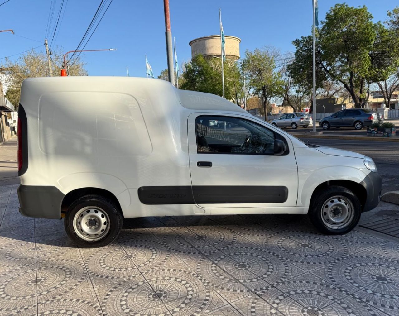 Fiat Fiorino Usada Financiado en Mendoza, deRuedas