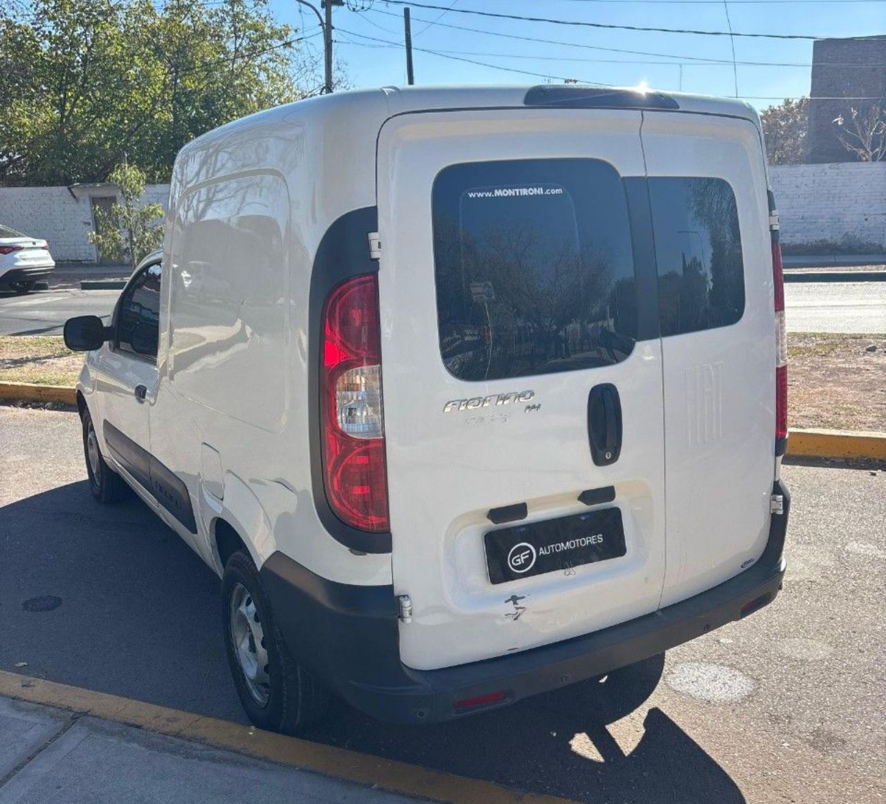 Fiat Fiorino Usada Financiado en Mendoza, deRuedas