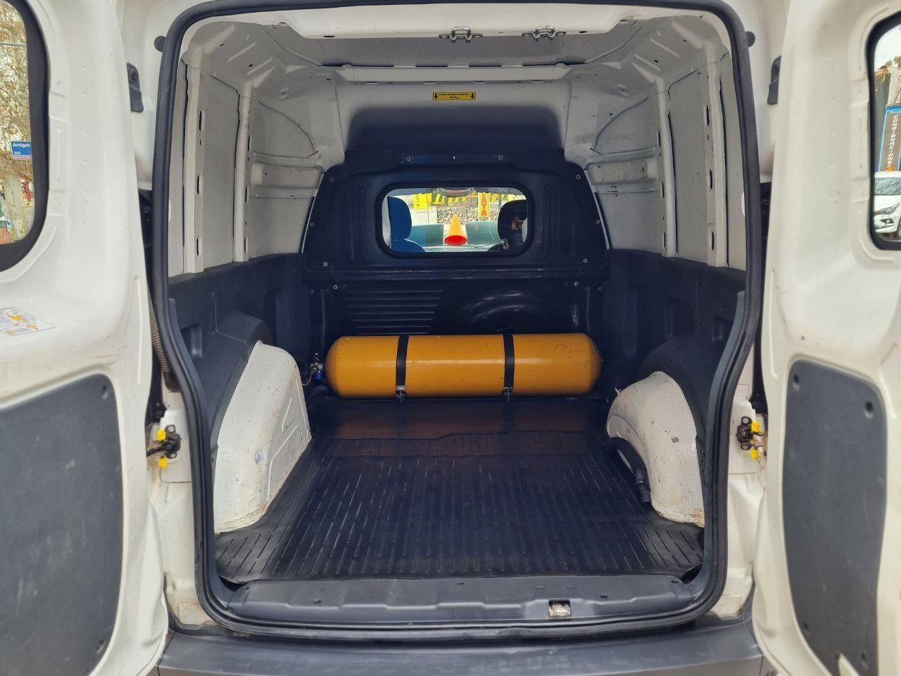 Fiat Fiorino Usada en Mendoza, deRuedas