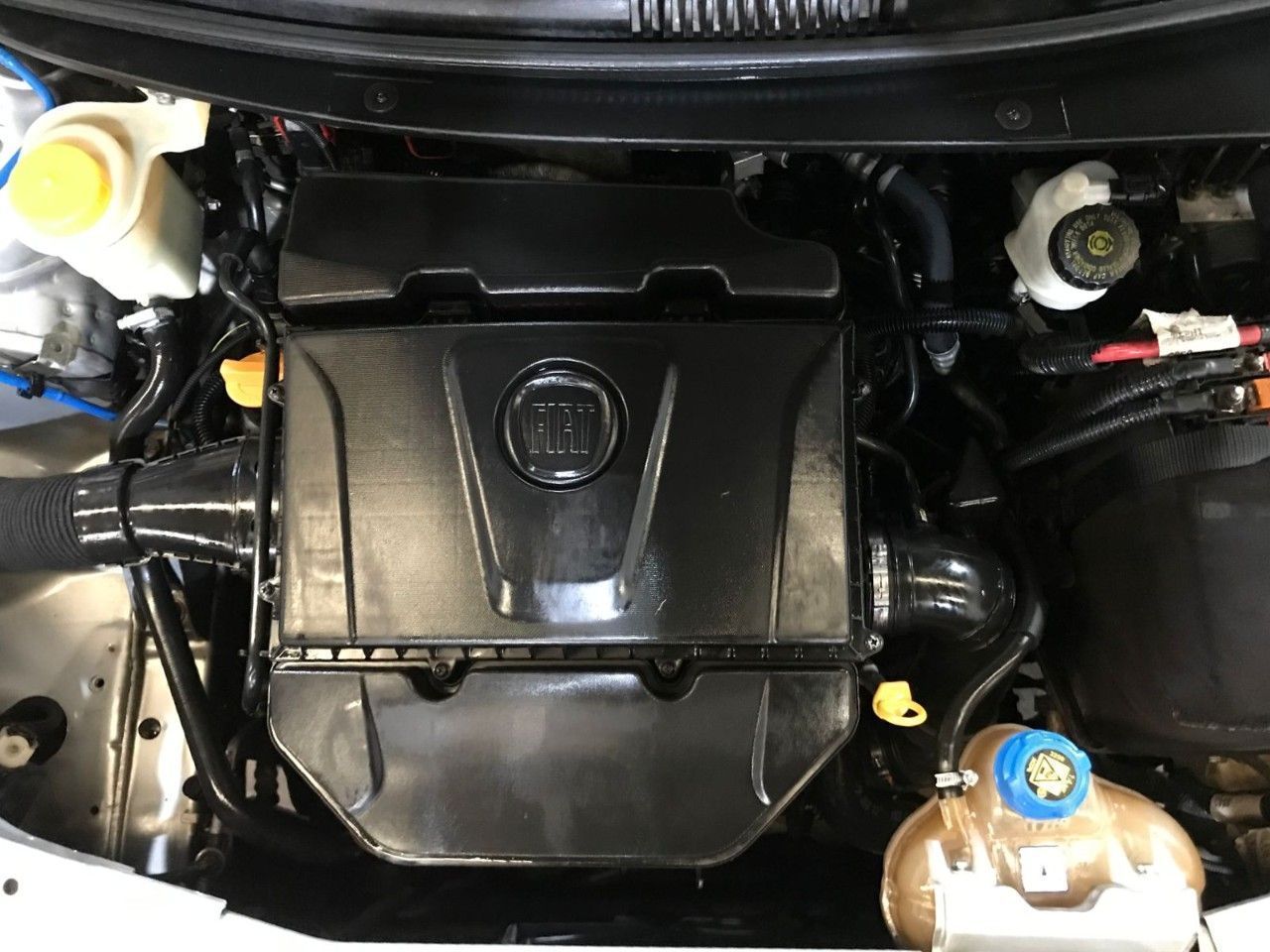 Fiat Grand Siena Usado Financiado en Mendoza, deRuedas