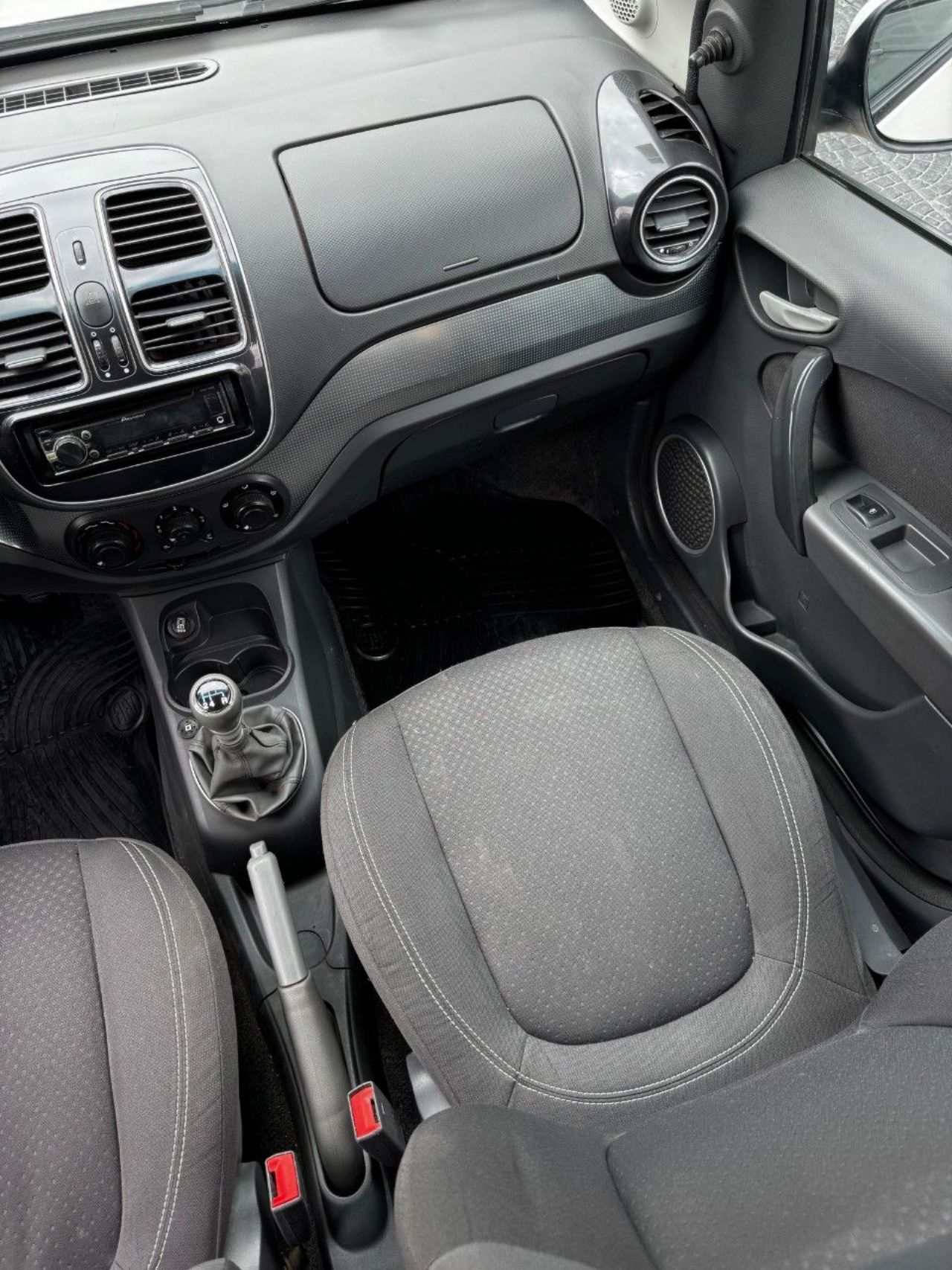 Fiat Grand Siena Usado Financiado en Córdoba, deRuedas