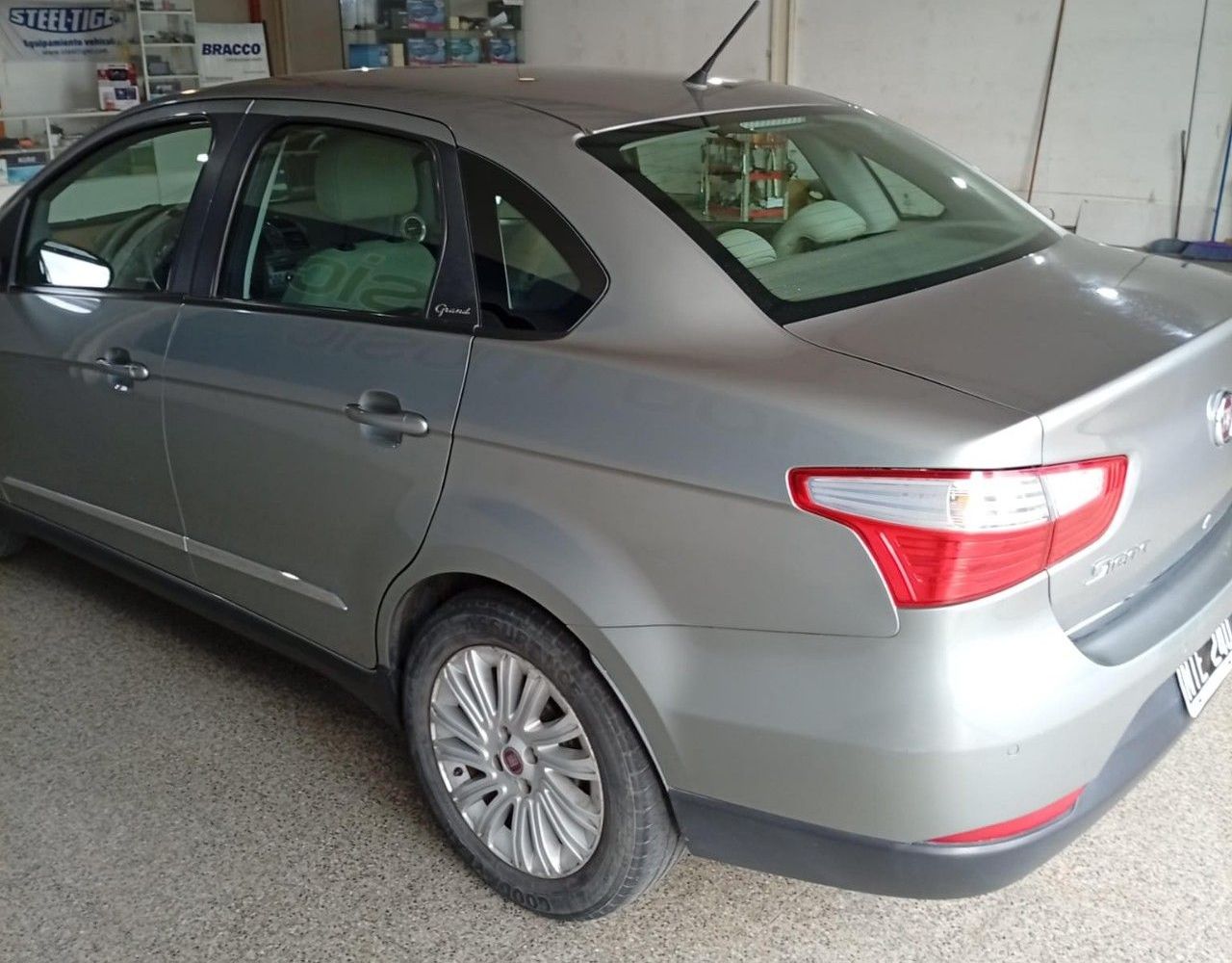 Fiat Grand Siena Usado Financiado en Córdoba, deRuedas