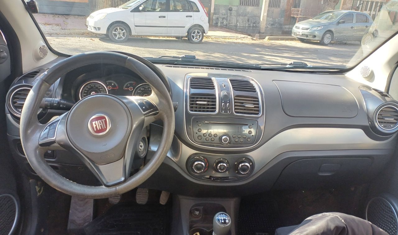 Fiat Grand Siena Usado Financiado en Mendoza, deRuedas