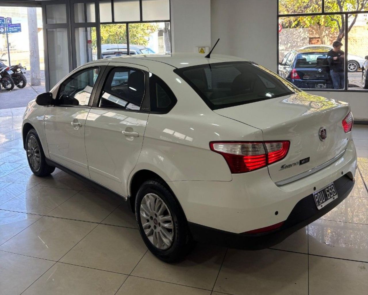 Fiat Grand Siena Usado Financiado en Mendoza, deRuedas