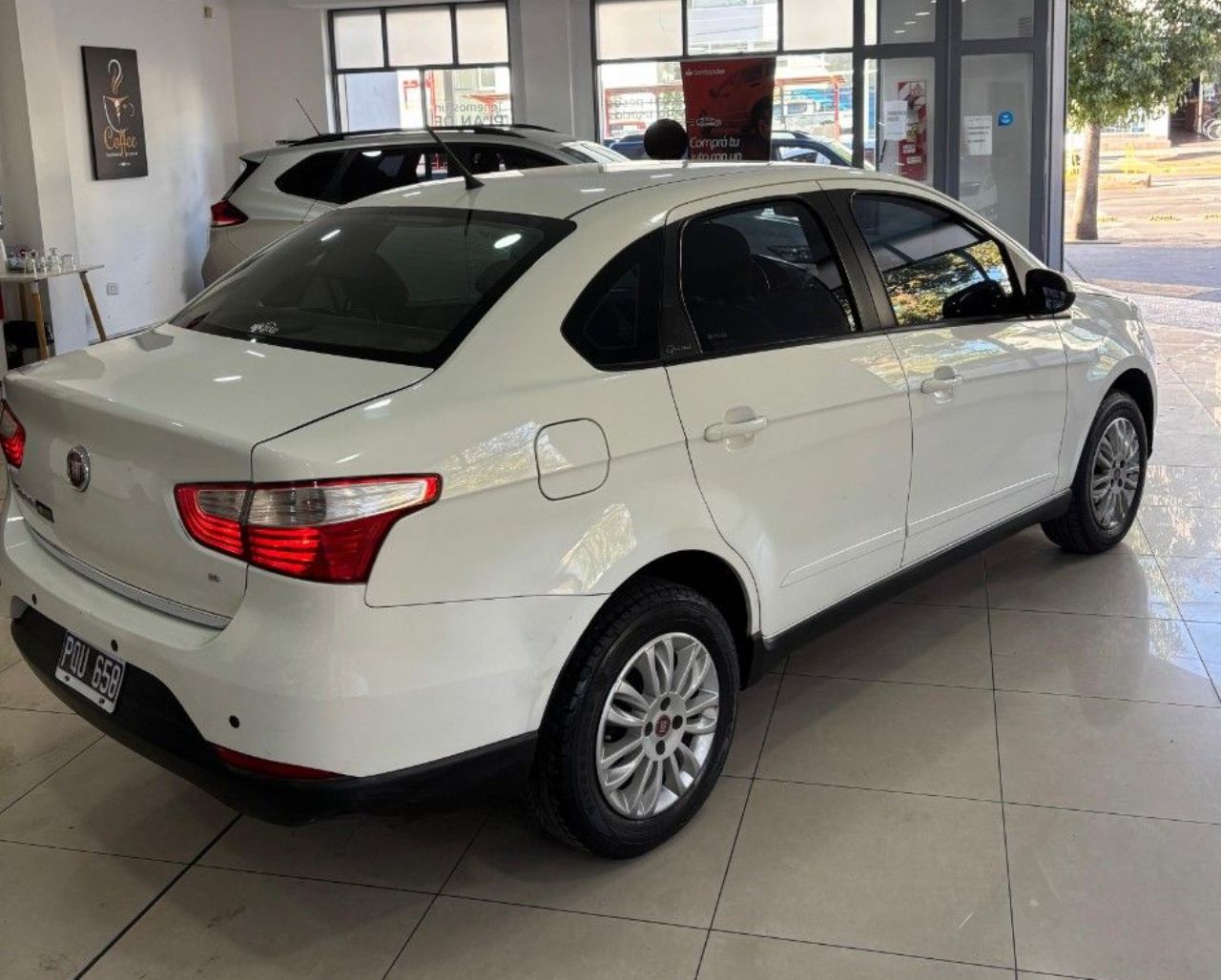 Fiat Grand Siena Usado Financiado en Mendoza, deRuedas
