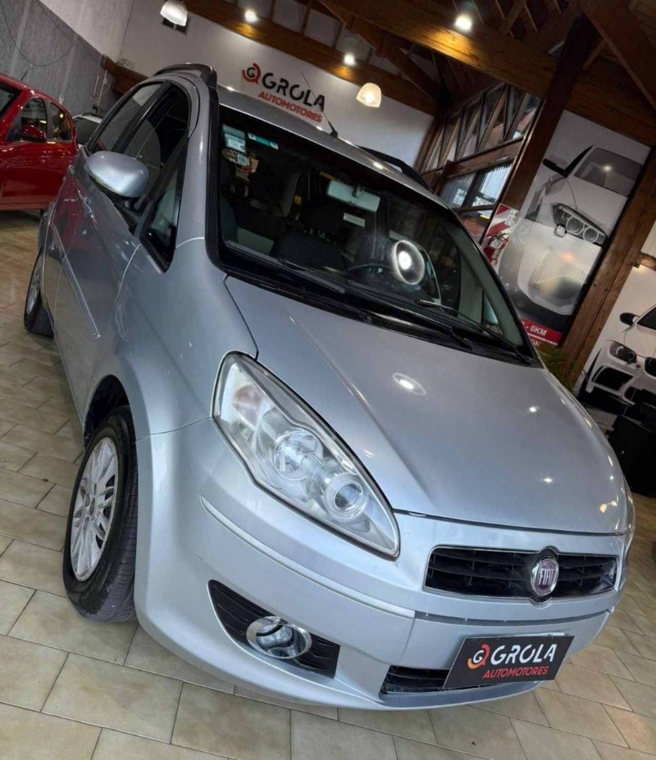Fiat Idea Usado Financiado en Córdoba, deRuedas