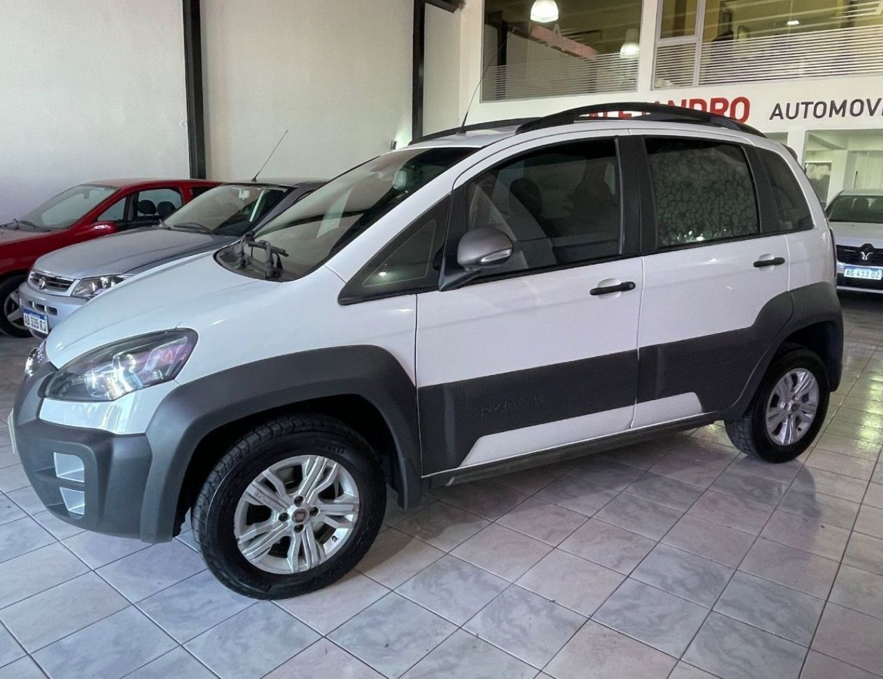 Fiat Idea Usado Financiado en Córdoba, deRuedas