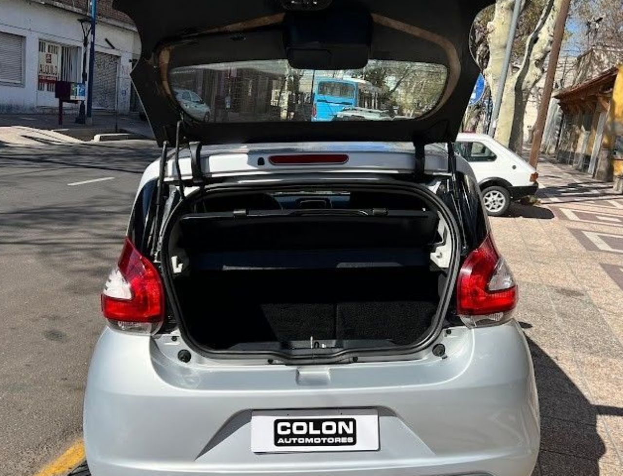 Fiat Mobi Usado Financiado en Mendoza, deRuedas