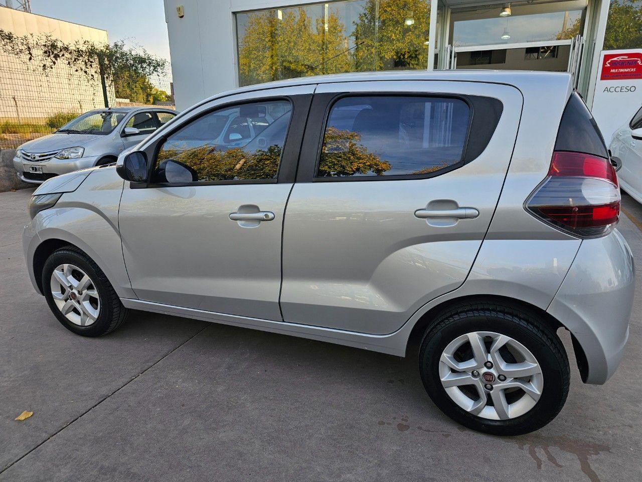 Fiat Mobi Usado Financiado en Mendoza, deRuedas