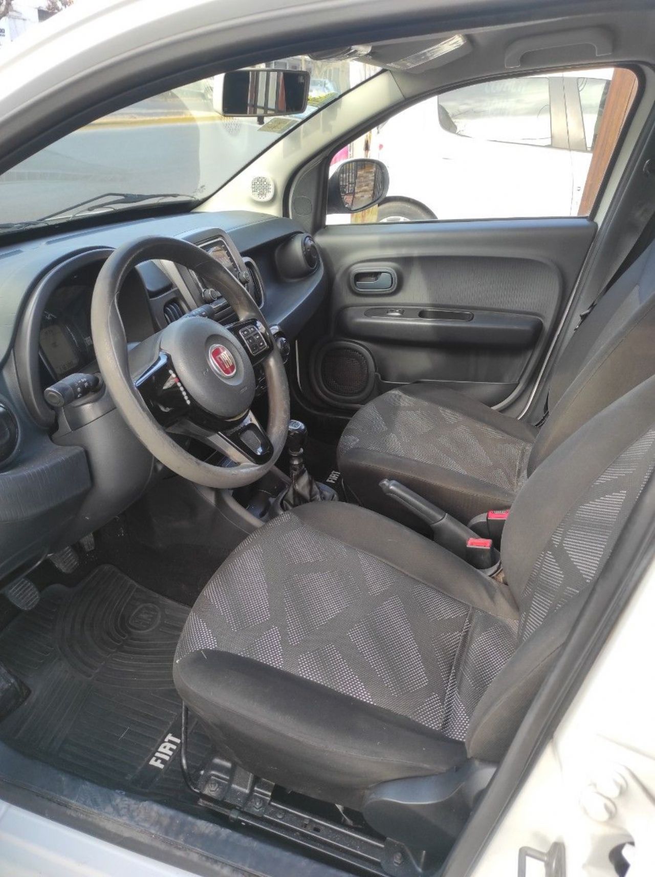Fiat Mobi Usado Financiado en Mendoza, deRuedas