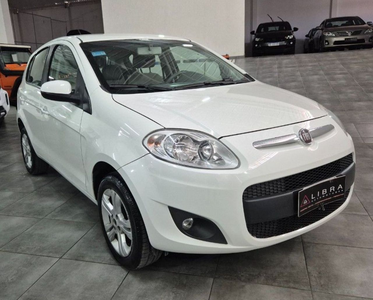Fiat Nuevo Palio Usado Financiado en Mendoza, deRuedas