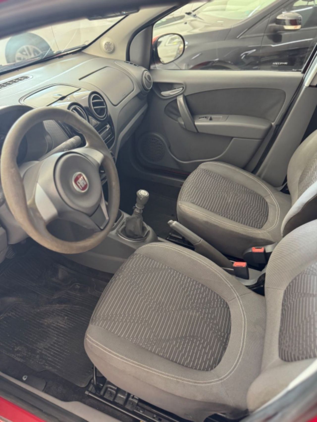 Fiat Nuevo Palio Usado Financiado en Mendoza, deRuedas