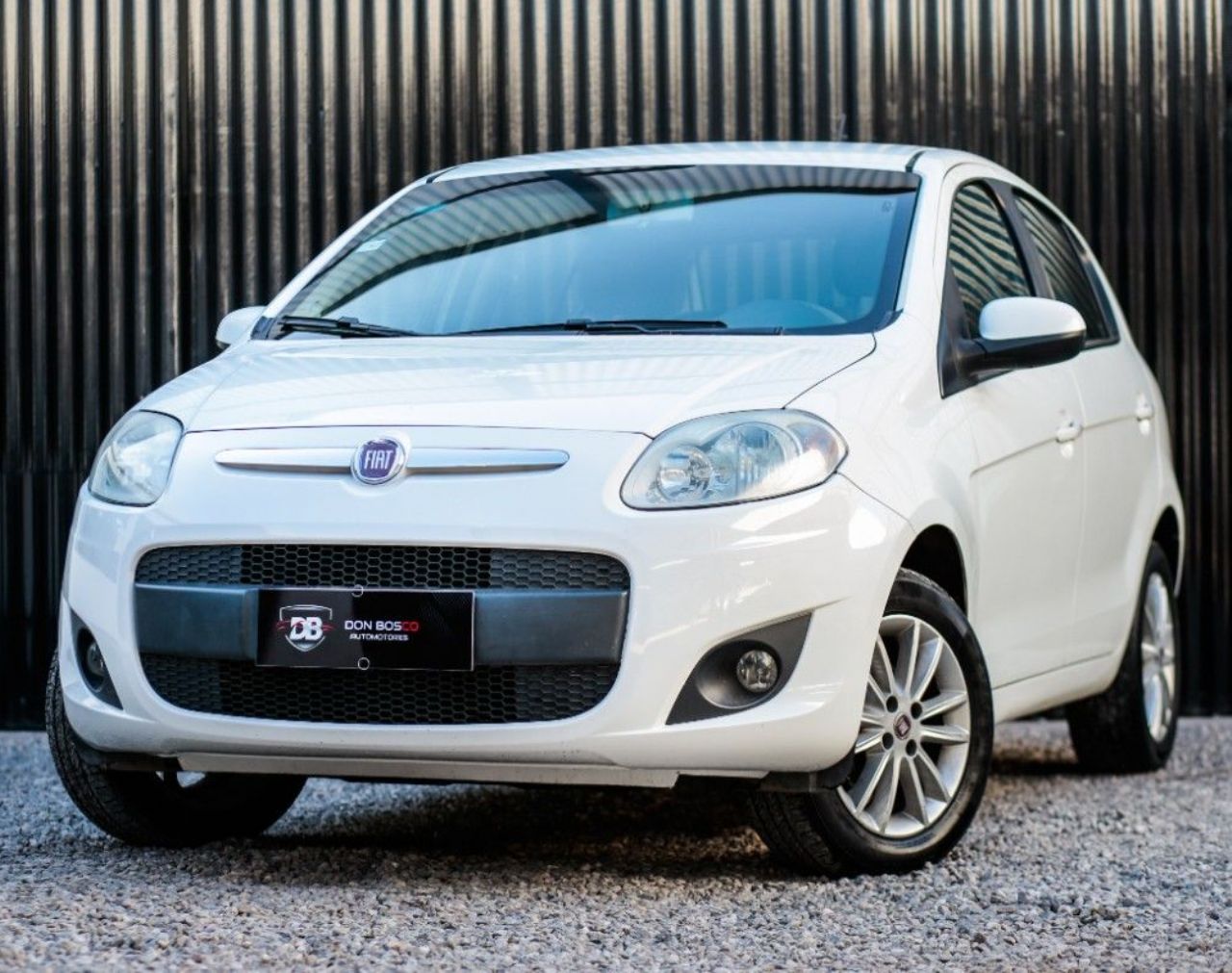 Fiat Nuevo Palio Usado Financiado en Córdoba, deRuedas