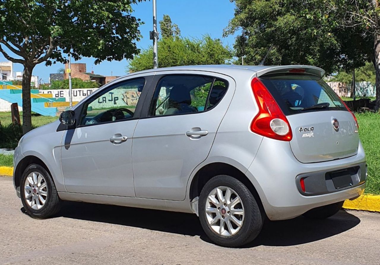 Fiat Nuevo Palio Usado Financiado en Córdoba, deRuedas