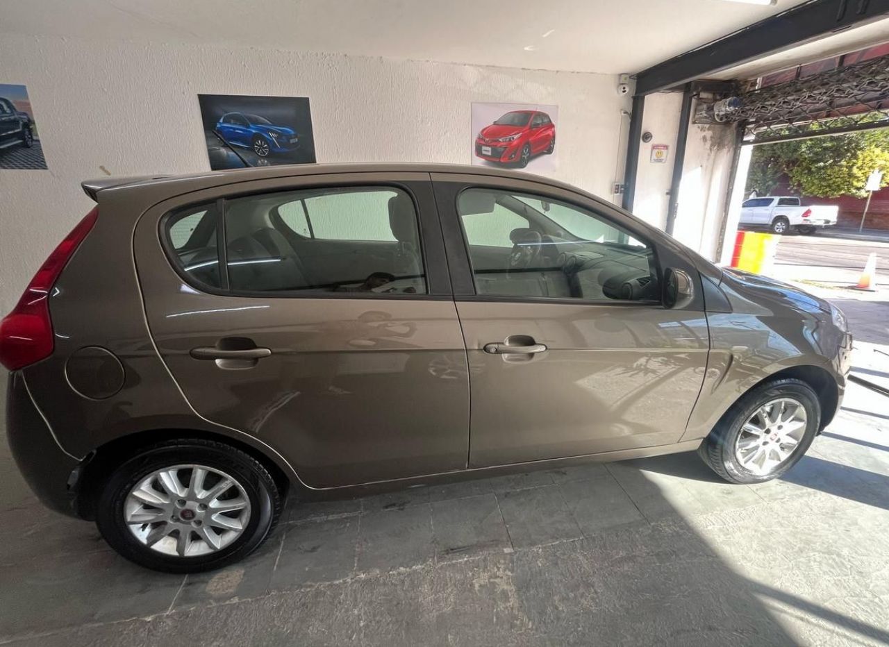 Fiat Nuevo Palio Usado Financiado en Córdoba, deRuedas
