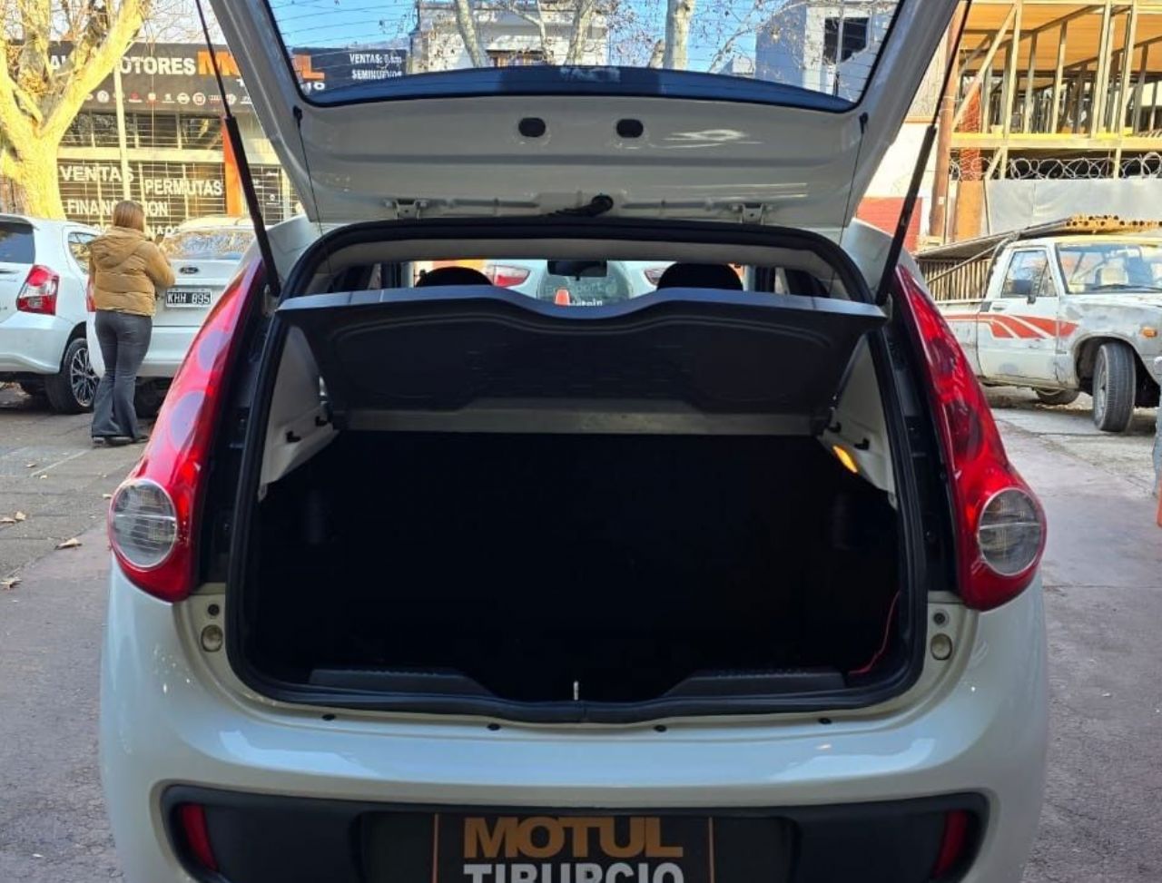 Fiat Nuevo Palio Usado Financiado en Mendoza, deRuedas