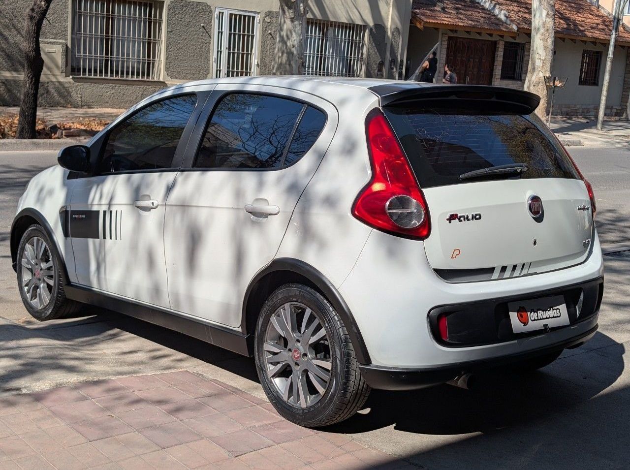 Fiat Nuevo Palio Usado Financiado en Mendoza, deRuedas