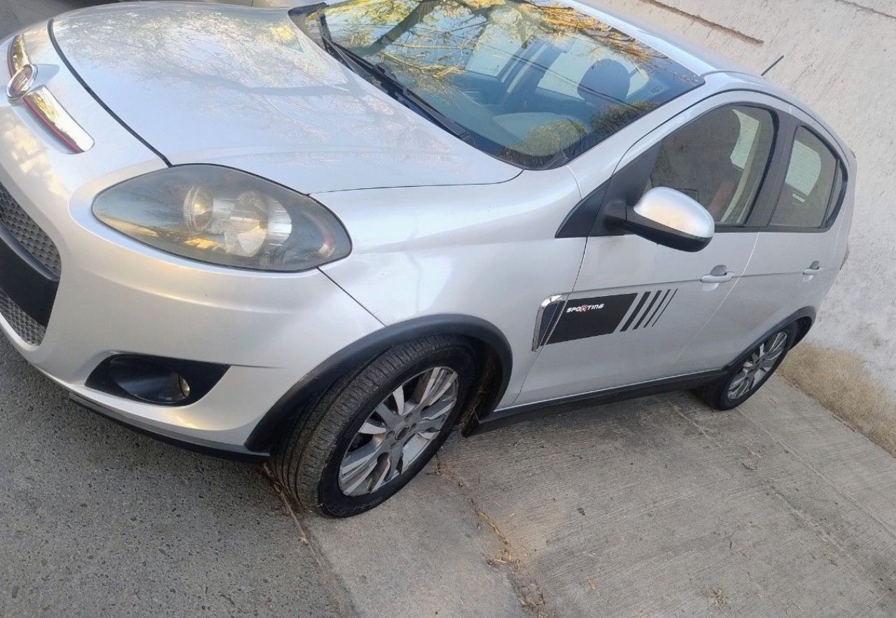 Fiat Nuevo Palio Usado Financiado en Mendoza, deRuedas