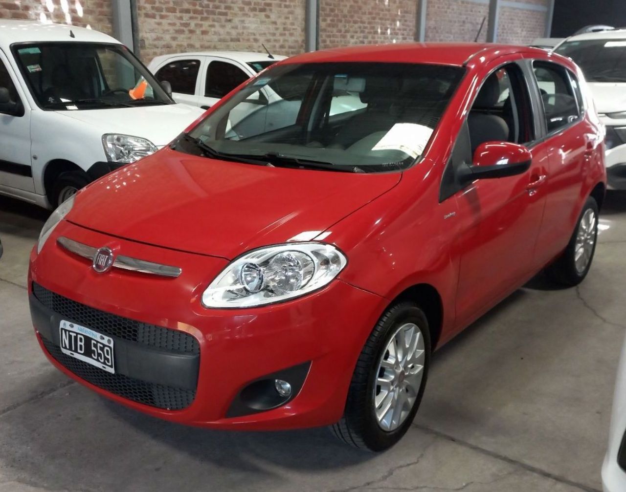 Fiat Nuevo Palio Usado Financiado en Mendoza, deRuedas