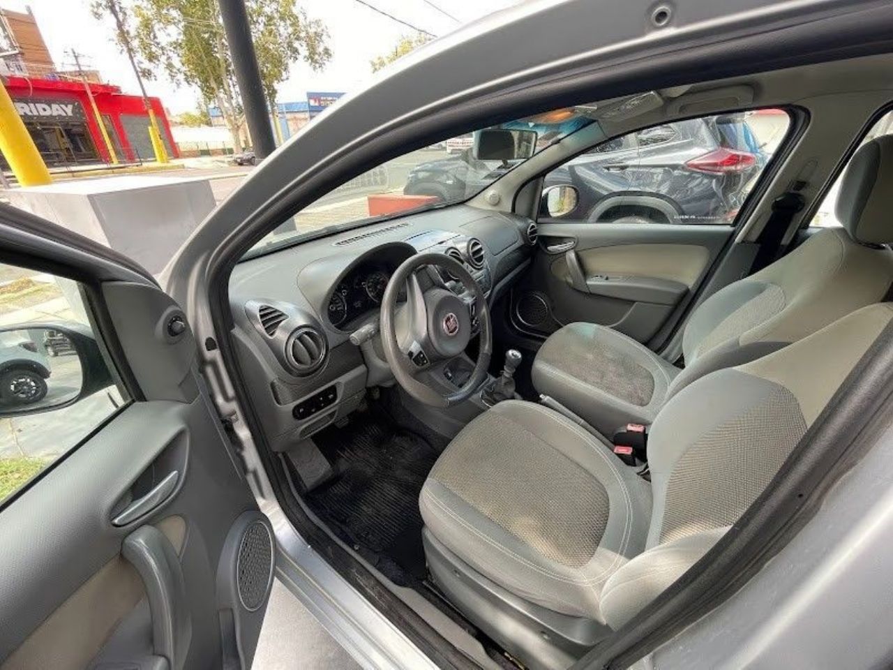 Fiat Nuevo Palio Usado en San Juan, deRuedas