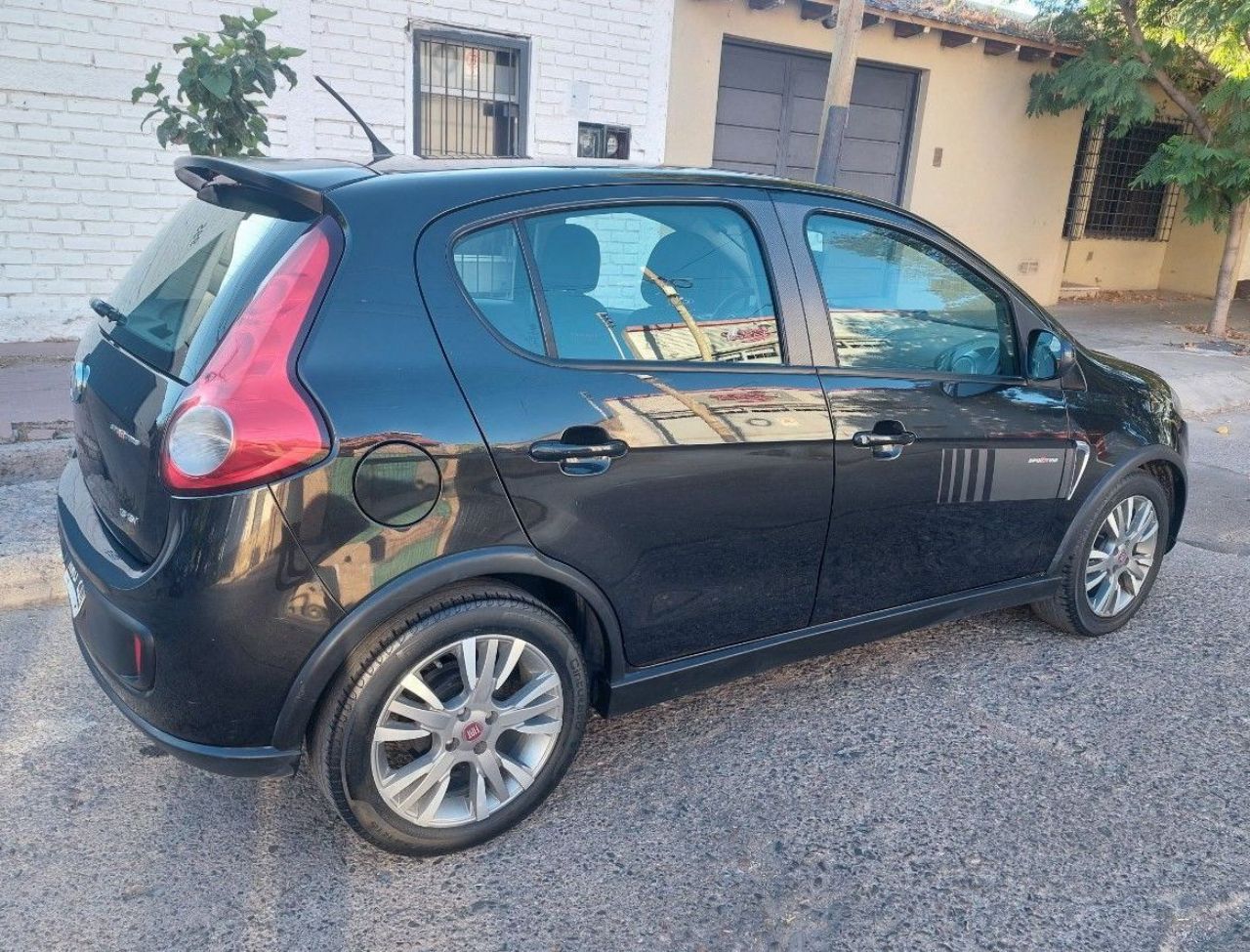 Fiat Nuevo Palio Usado en Mendoza, deRuedas