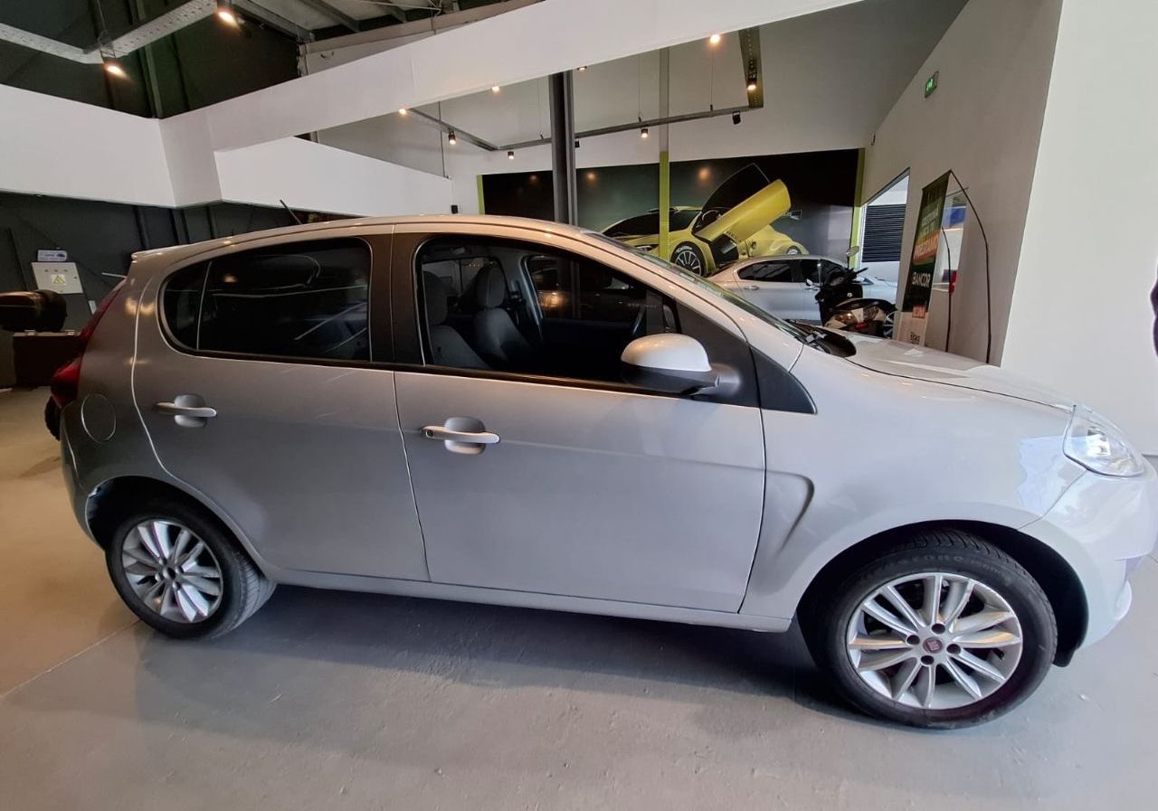Fiat Nuevo Palio Usado Financiado en Córdoba, deRuedas