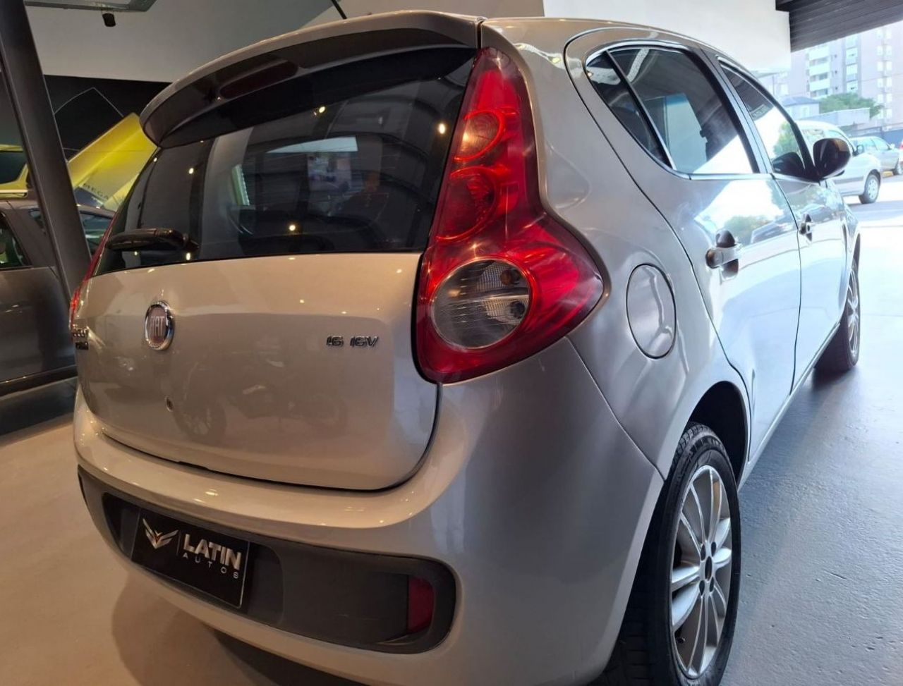 Fiat Nuevo Palio Usado Financiado en Córdoba, deRuedas