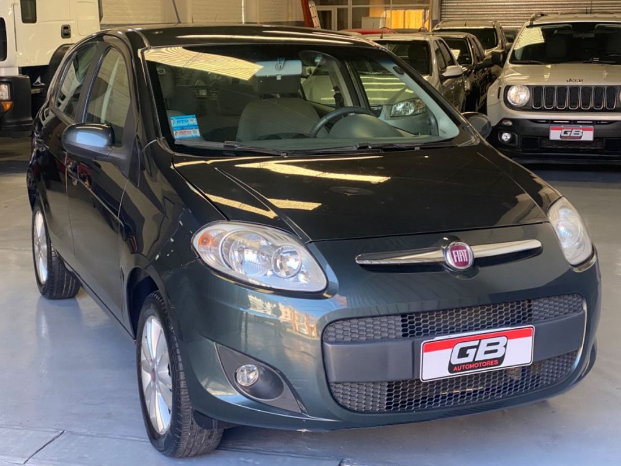 Fiat Nuevo Palio Usado Financiado en Mendoza, deRuedas