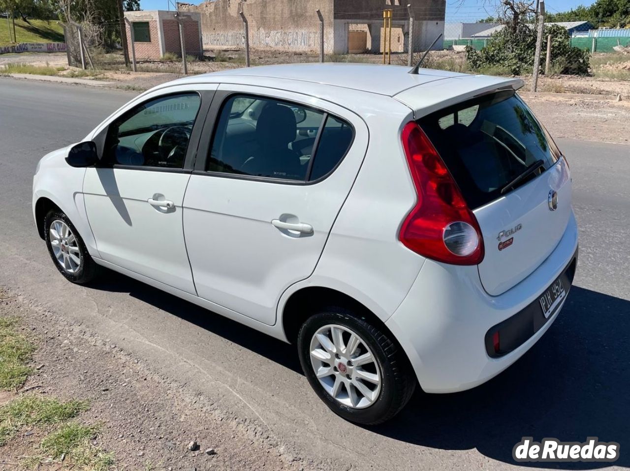 Fiat Nuevo Palio Usado en San Juan, deRuedas