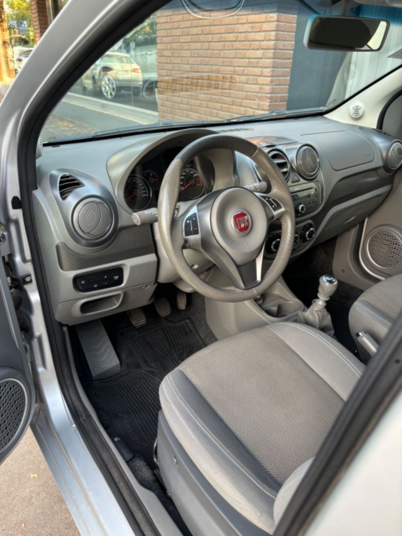 Fiat Nuevo Palio Usado Financiado en Mendoza, deRuedas