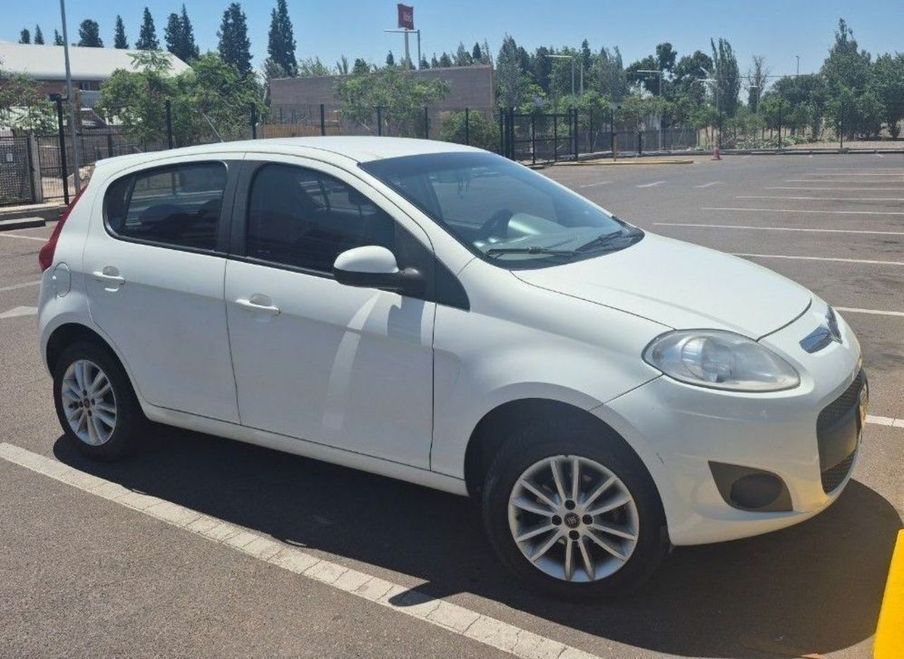 Fiat Nuevo Palio Usado en Mendoza, deRuedas