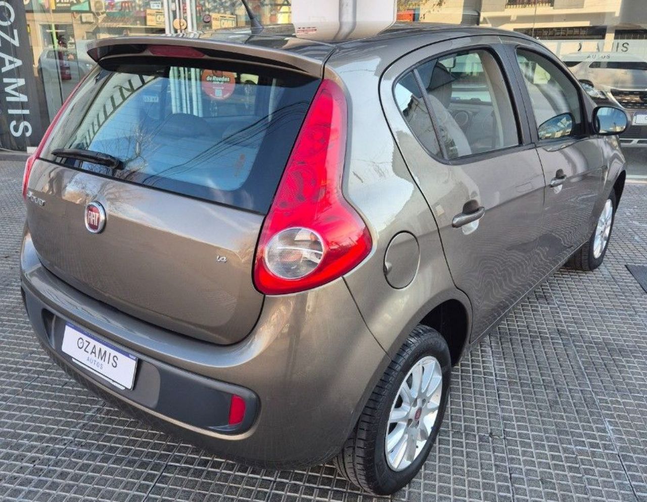 Fiat Nuevo Palio Usado Financiado en Mendoza, deRuedas