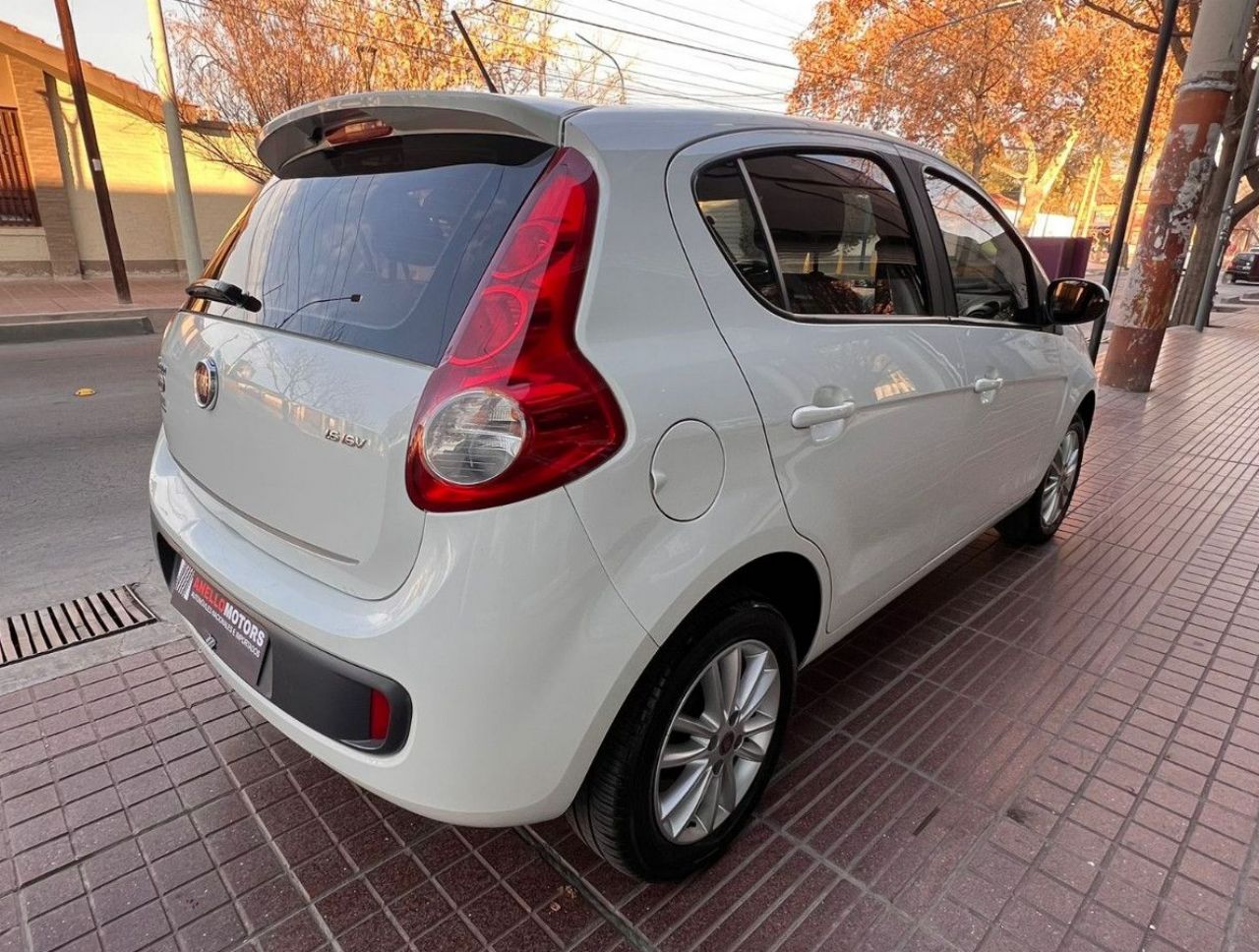 Fiat Nuevo Palio Usado Financiado en Mendoza, deRuedas