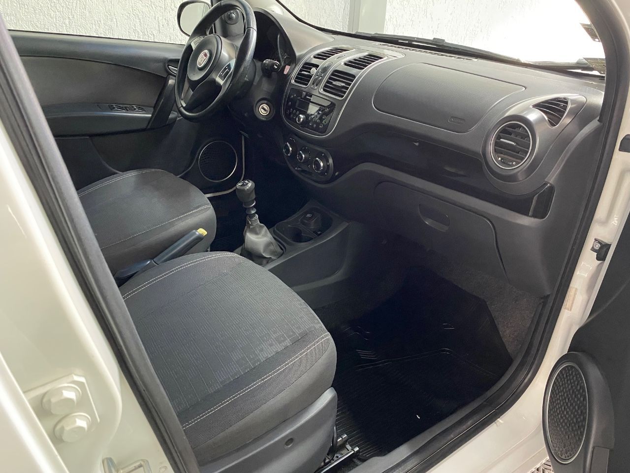 Fiat Nuevo Palio Usado Financiado en Mendoza, deRuedas