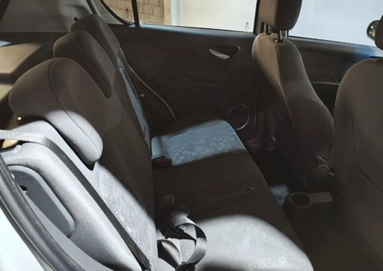 Fiat Nuevo Palio Usado en Córdoba, deRuedas