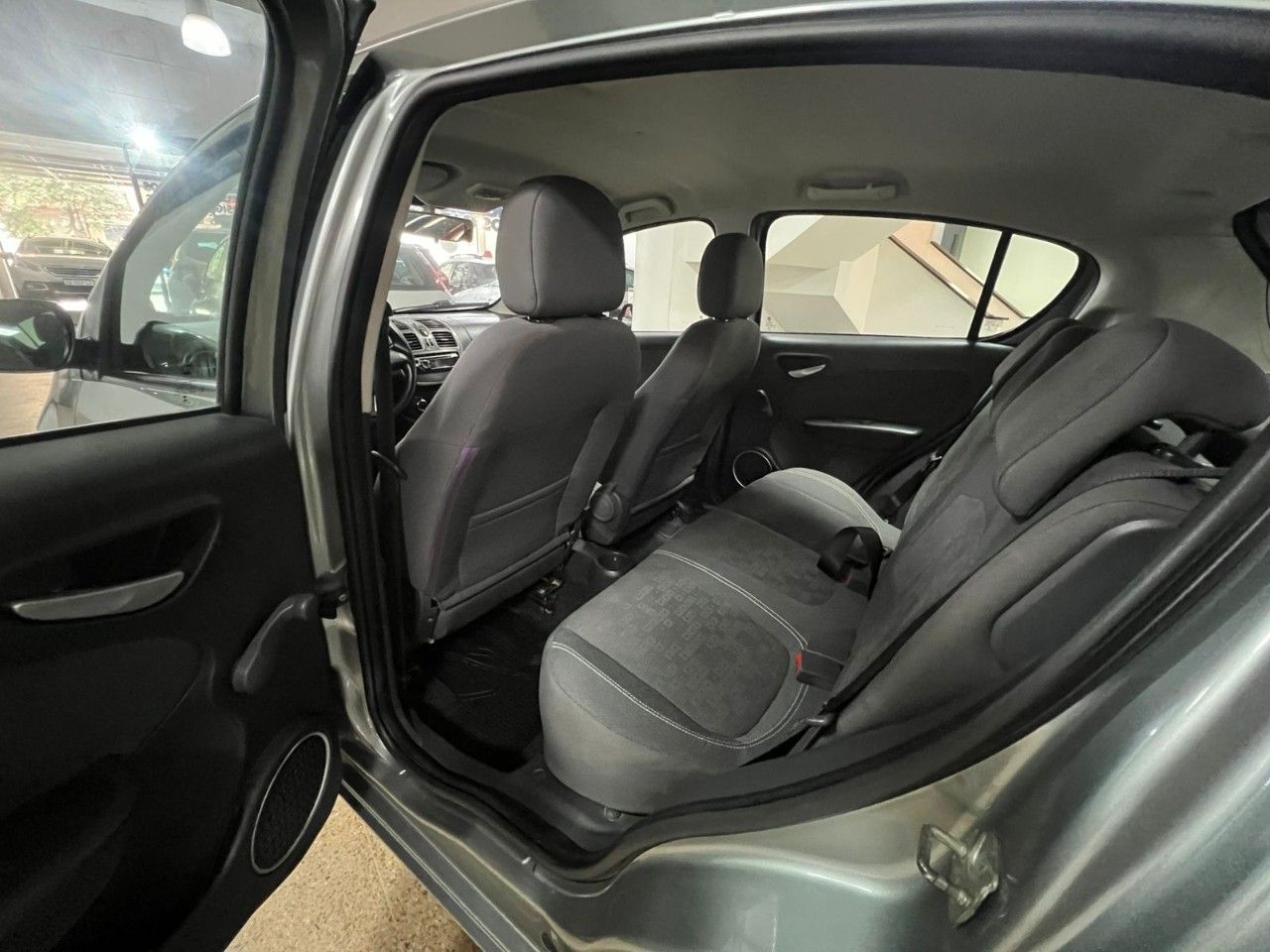 Fiat Nuevo Palio Usado Financiado en Córdoba, deRuedas