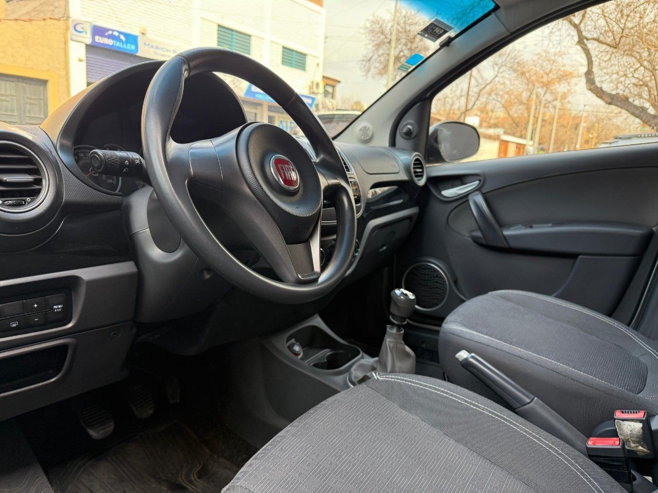 Fiat Nuevo Palio Usado Financiado en Mendoza, deRuedas