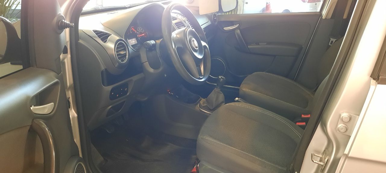 Fiat Nuevo Palio Usado Financiado en Córdoba, deRuedas